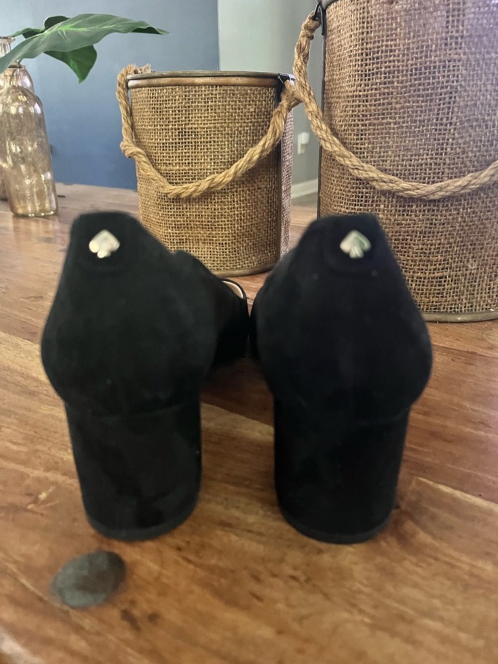 kate spade Yasmin Black Pointed-Toe Suede square heel shoes - Picture 4 of 6